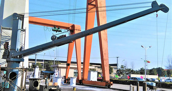 auge fijo eléctrico de 3T los 5m que gira el equipo de Crane With Tower Ship Deck
